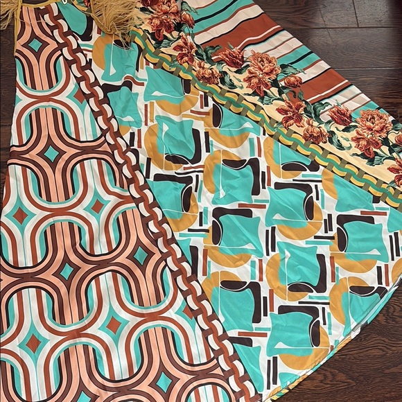 Multicolor Patterned Maxi Dress - Picture 4 of 5